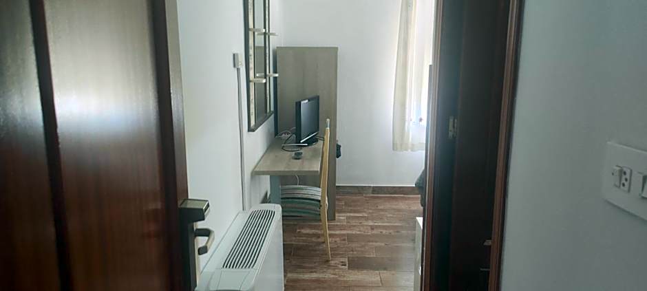HOSTAL RESTAURANTE MILAN II