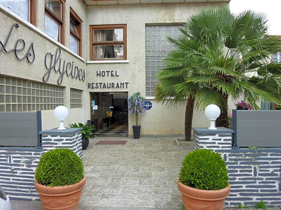 Hotel les Glycines