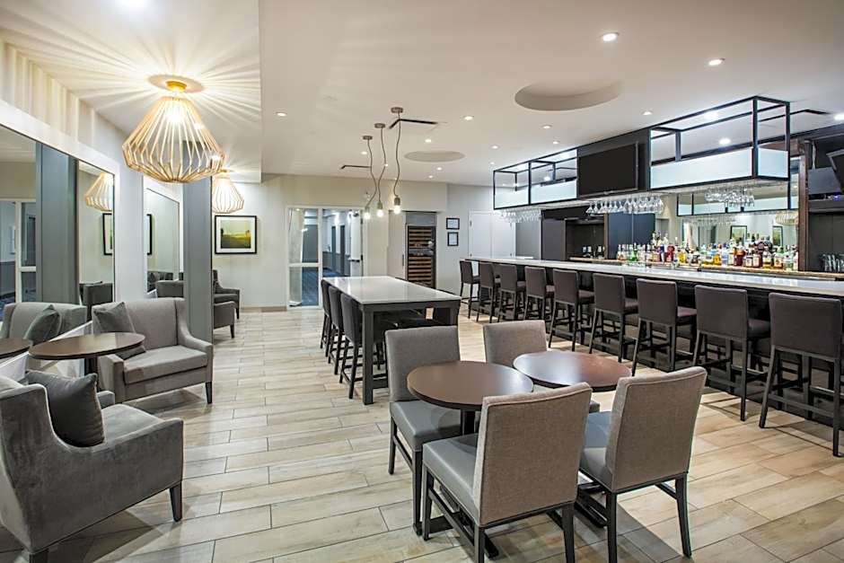 Holiday Inn & Suites Grande Prairie By IHG