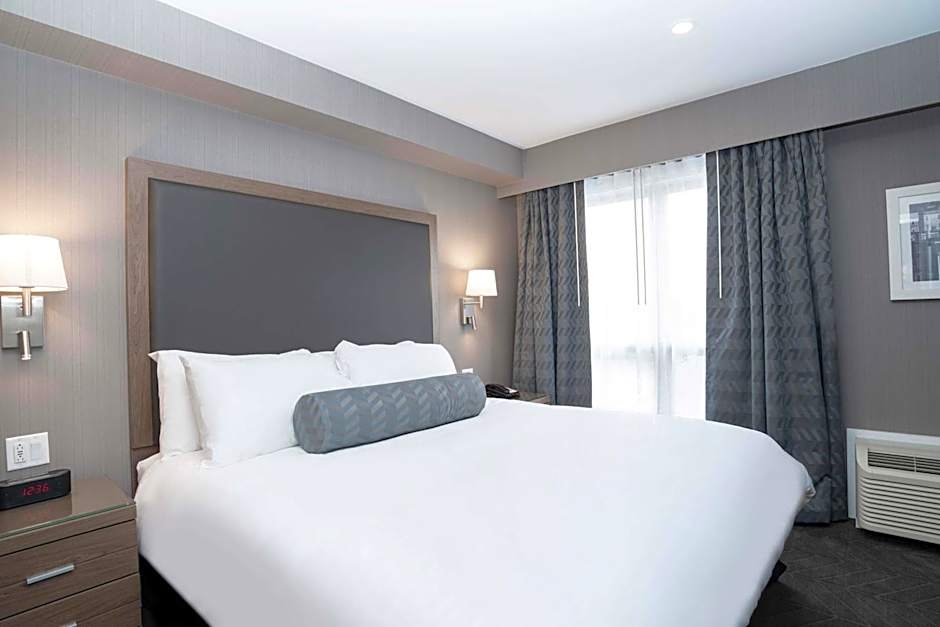 Sandman Signature St. John's Hotel