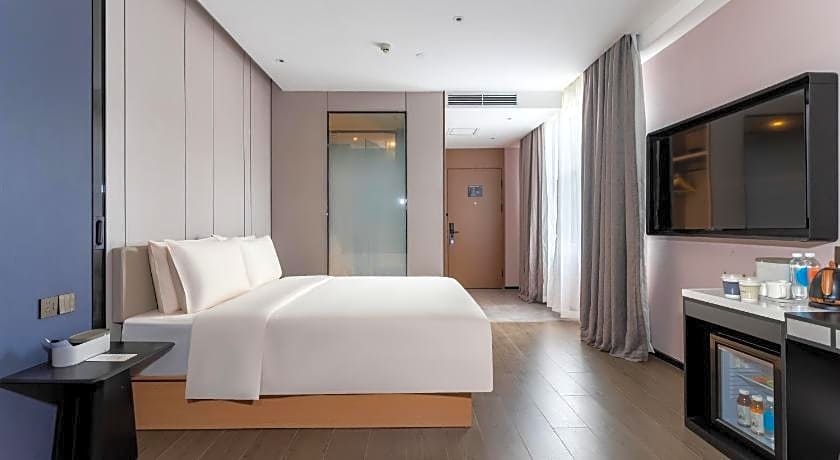 Atour X Hotel Zhuhai Gongbei Port High-speed Railway Station