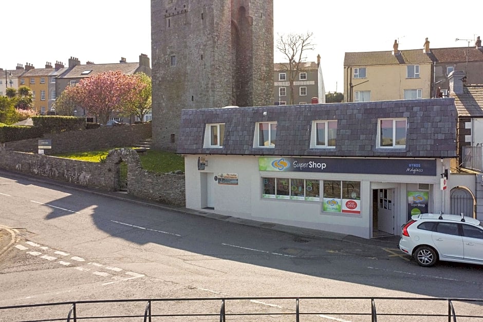 The Anchor Apartments