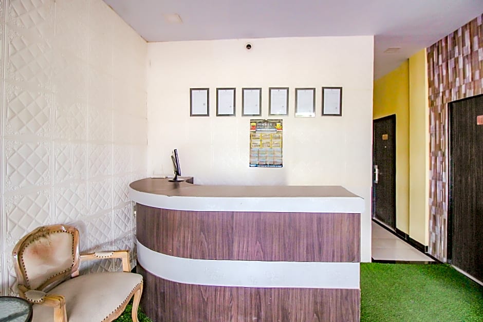 SPOT ON 90259 Apollo Inn