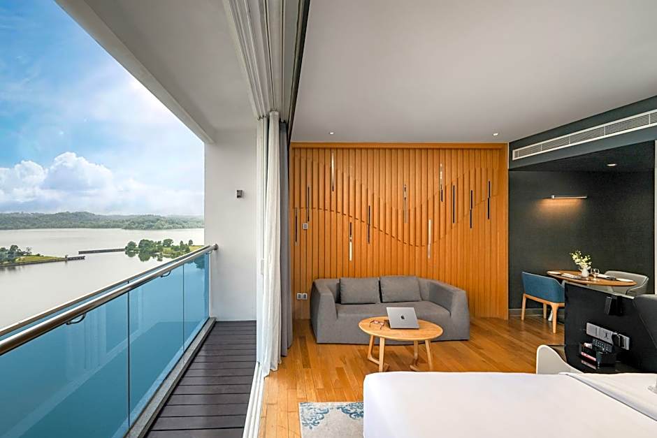 Fraser Place Puteri Harbour