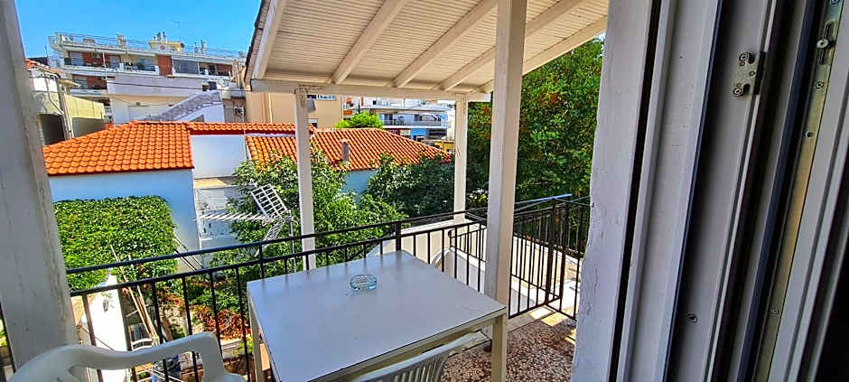 Veranda Rooms to Let