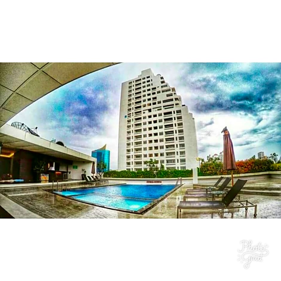 Oakwood Residence Sukhumvit Thonglor Bangkok