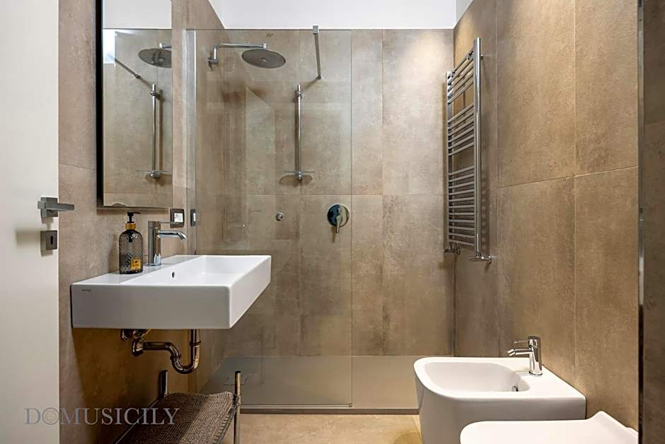 Edward Apartment by DomuSicily
