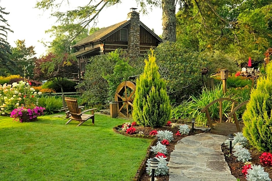 Azalea Garden Inn