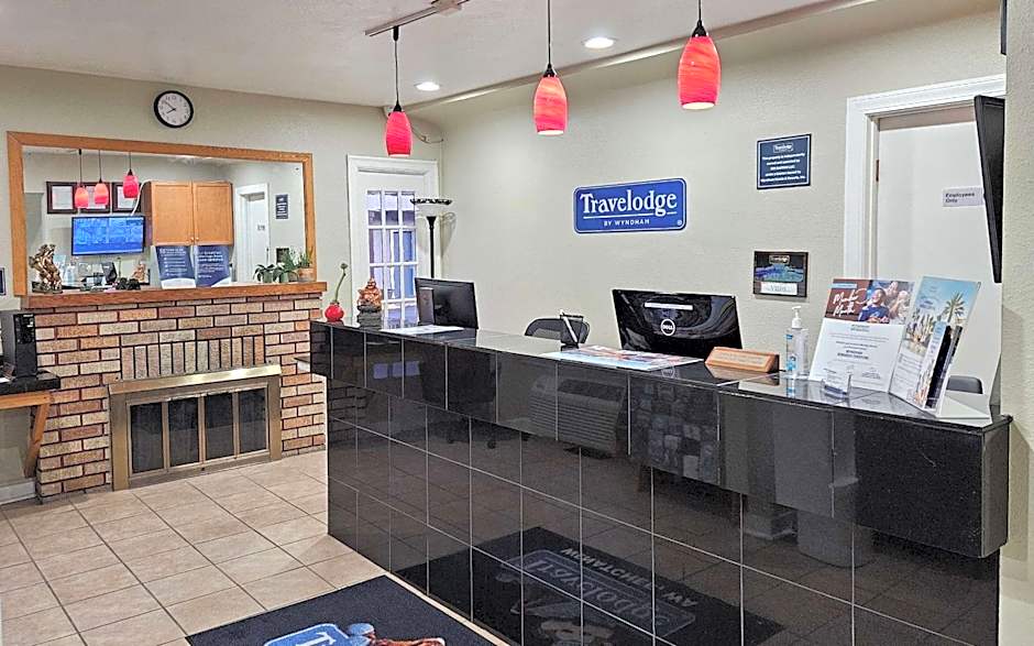 Travelodge by Wyndham Wenatchee