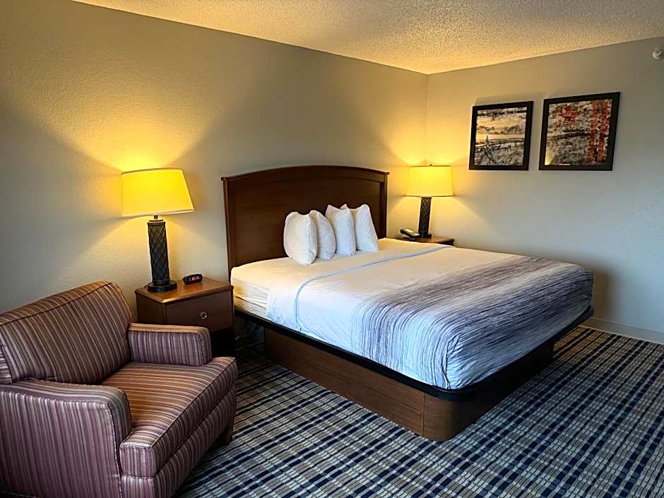 AmericInn by Wyndham Kearney