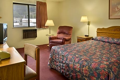 1 Queen Bed Non-Smoking