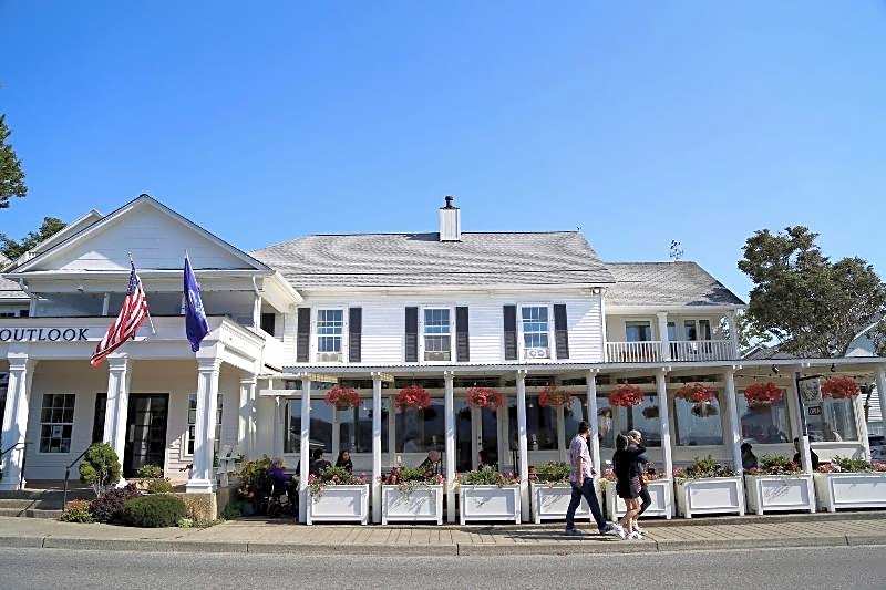 Outlook Inn