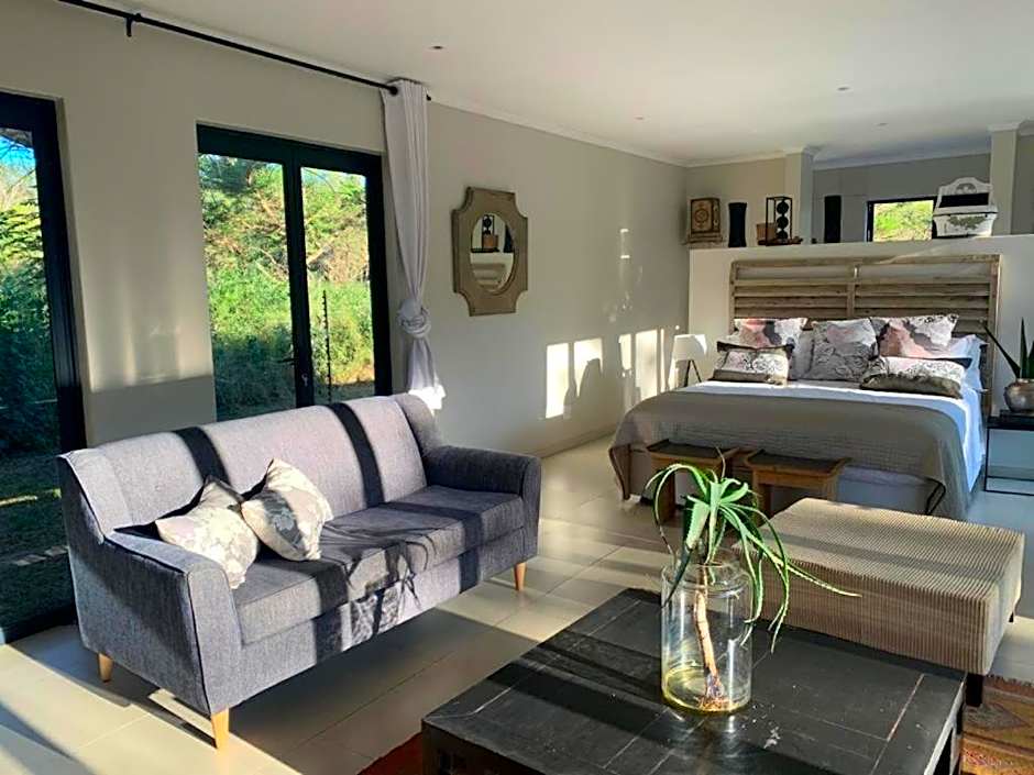 Crocodile Sands River Lodge