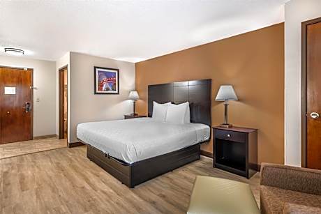 King Room with Roll-In Shower - Disability/Non-Smoking