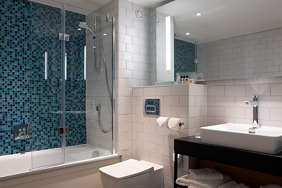 Holiday Inn Bolton Centre By IHG