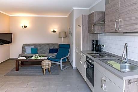 Apartment with Garden View