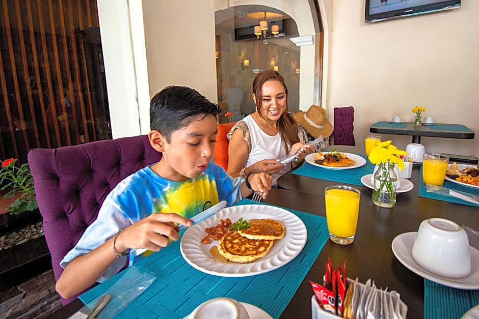 Hotel del Carmen, en el Centro- DESAYUNO Incluido !