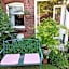 Anton Guest House Bed and Breakfast
