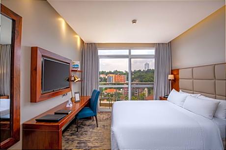 Golden Tulip Canaan Kampala