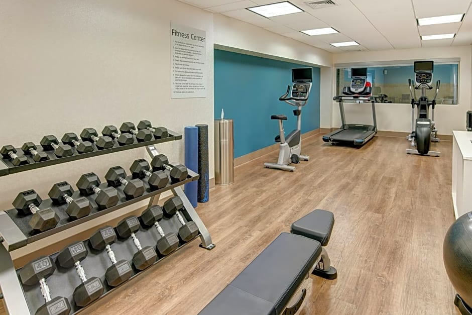 Holiday Inn Express & Suites West Long Branch - Eatontown