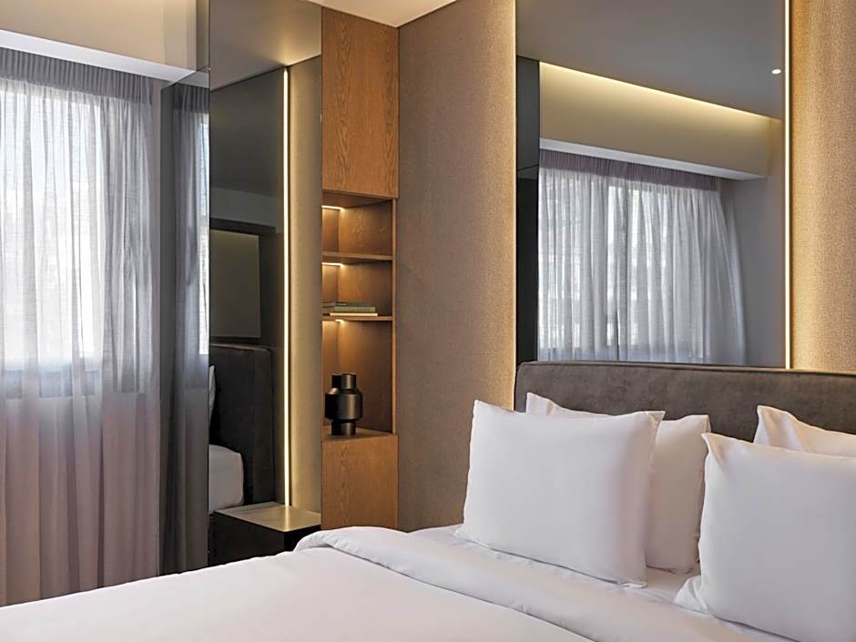 Nur Edge Aparthotel - Acropolis Skyline