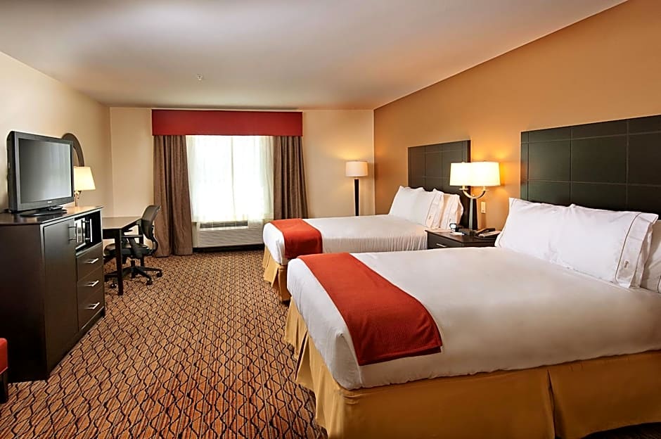 Holiday Inn Express Hotel and Suites Pearsall By IHG
