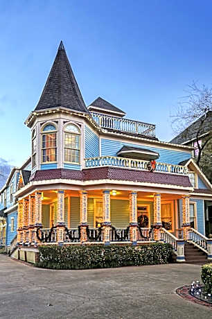 Sara's Bed and Breakfast Inn