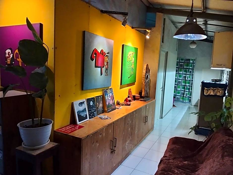 Condro Wulan Hostel