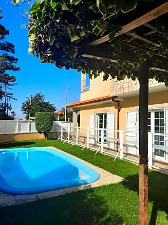 Smiling Places - Guest House in Labruge