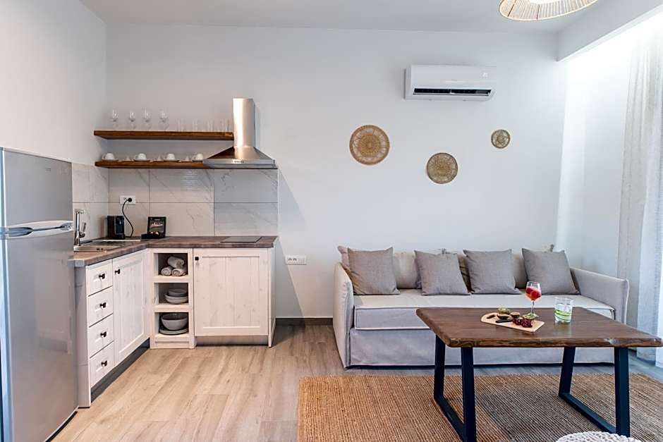 Aesthisis Sensational Accommodation