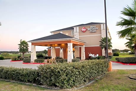 Best Western Plus Longhorn Inn & Suites