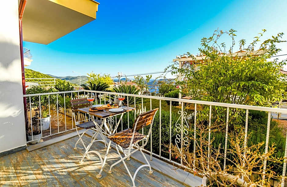 Kybele Suites