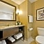 Holiday Inn Express & Suites Utica By IHG