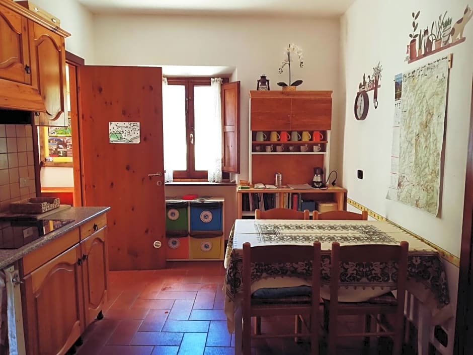 B&B Bivacco Frasassi climbing & trail running house