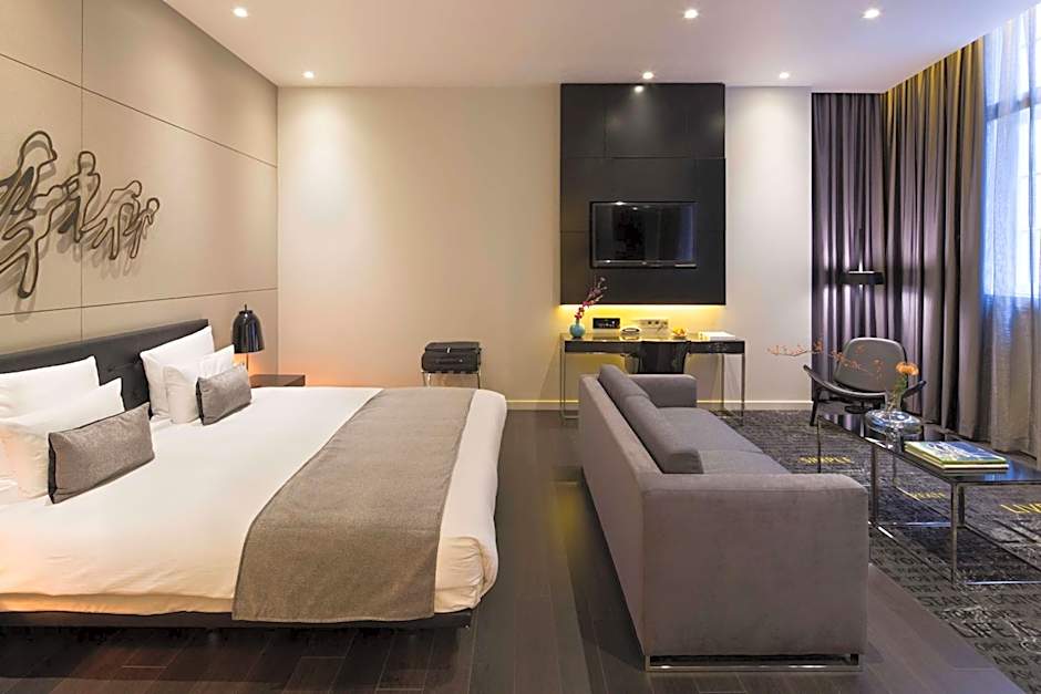 art'otel Amsterdam, powered by Radisson Hotels