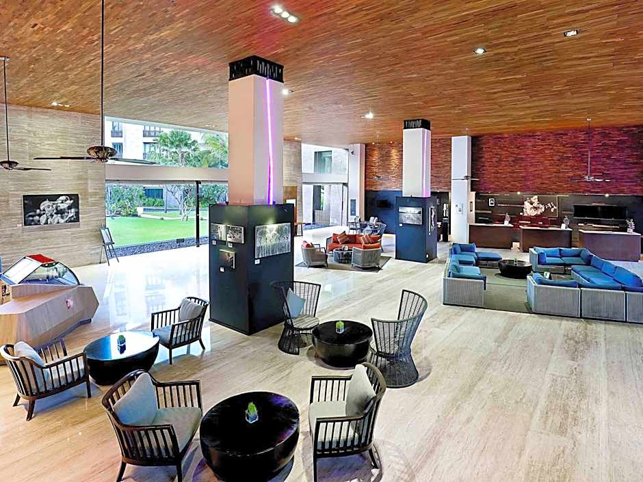 Pullman Bali Legian Beach