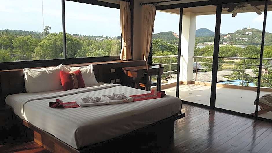 Chawenglakeview condotel 