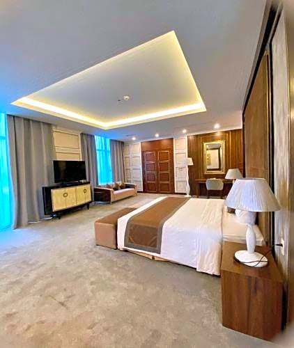 Muong Thanh Luxury Nhat Le Hotel