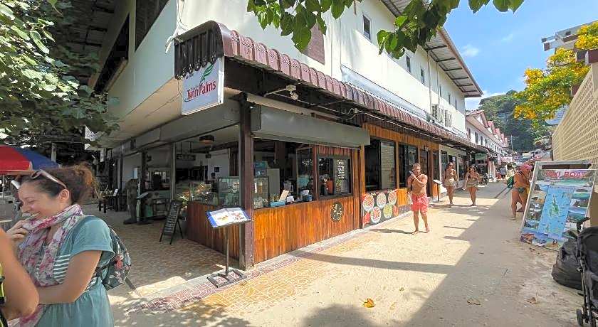 Twin Palms hostel Phi Phi