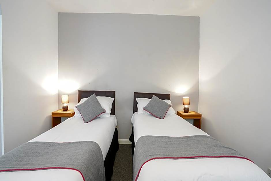 OYO Shanklin Beach Hotel