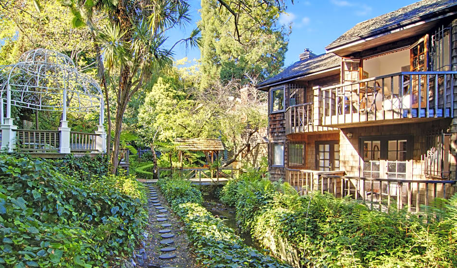 Babbling Brook Inn