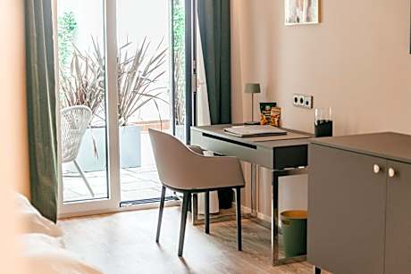 Deluxe Double Room with Balcony