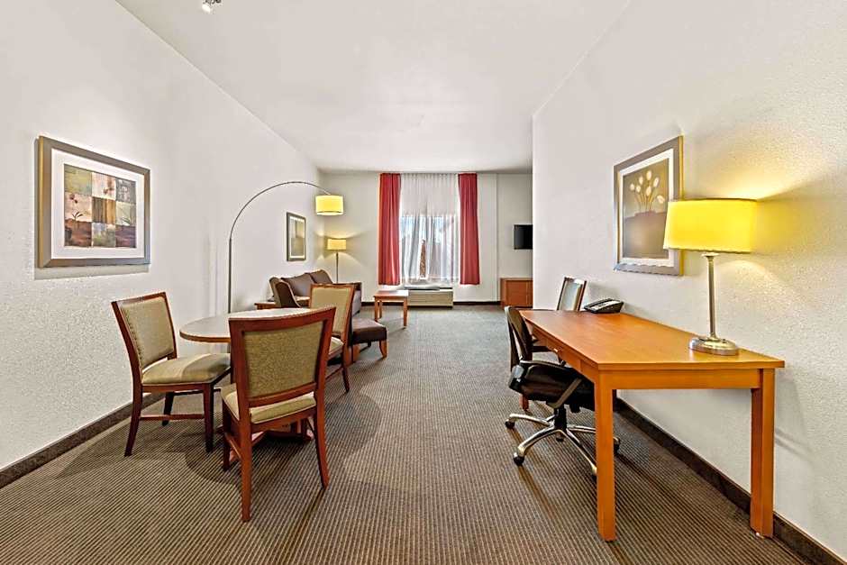 Wingate by Wyndham Calgary South