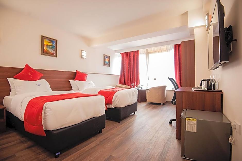 The Crossroads Hotel, Westlands