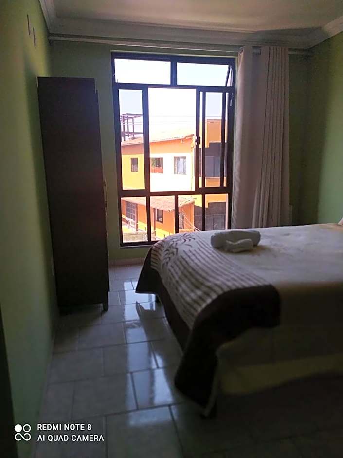 Paradise Hostel e Flats