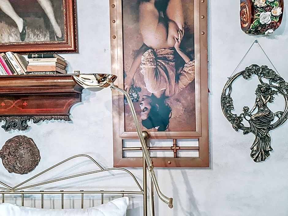 Divná pani Luxury Gallery Rooms