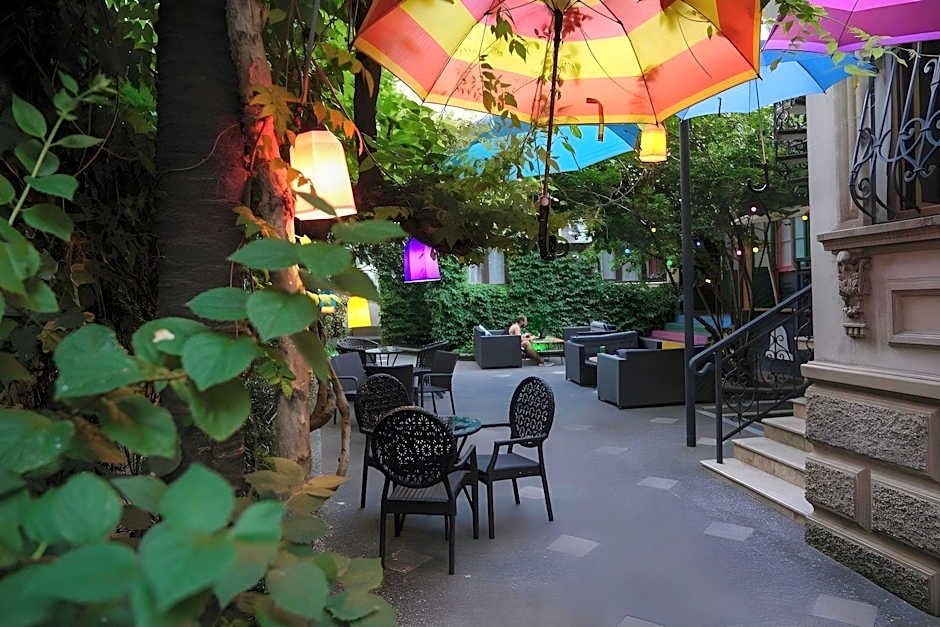 Karvi Hostel