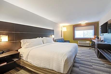 1 KING STANDARD WITH SOFA BED