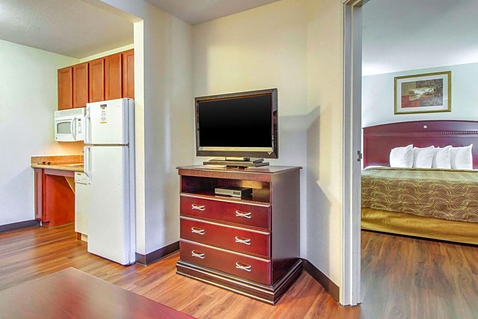 Mainstay Suites Texas Medical Center/Reliant Park