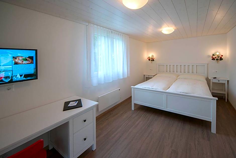 Beausite Garden Apartment & Budget Rooms